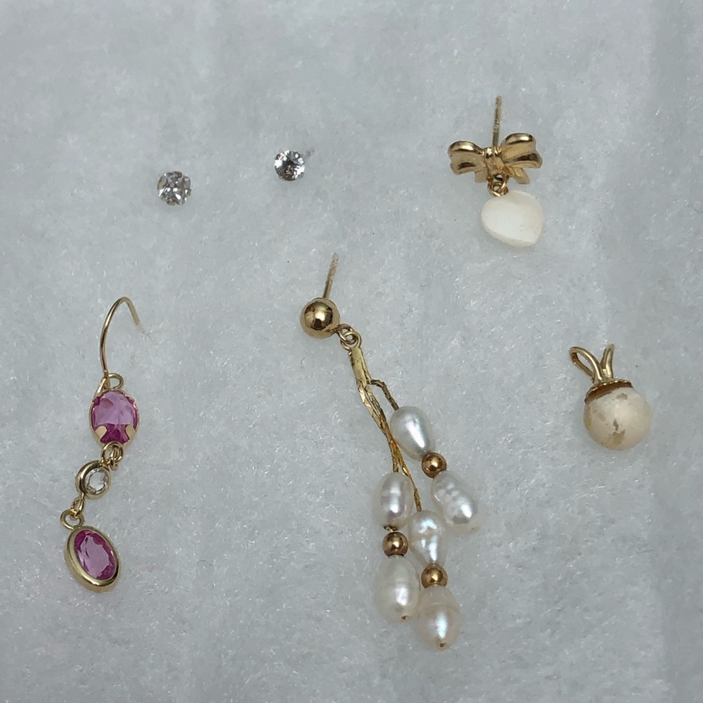 14K Yellow Gold earrings  Scrap Or Wear